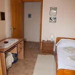 Lixouri Central Residence דירה